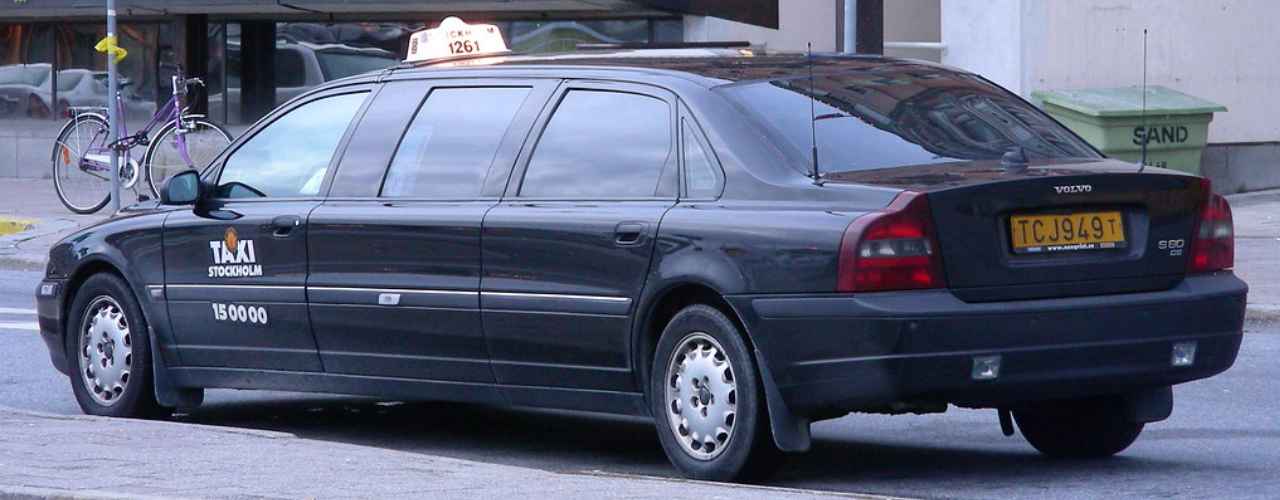 Flat Rate Limo Milton for Smooth Journeys